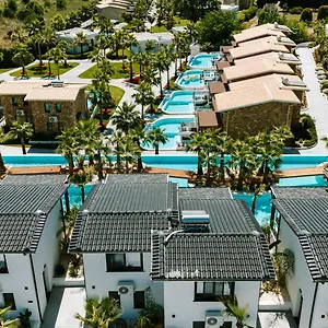 kallithea-village.chalkidiki-hotels.com/